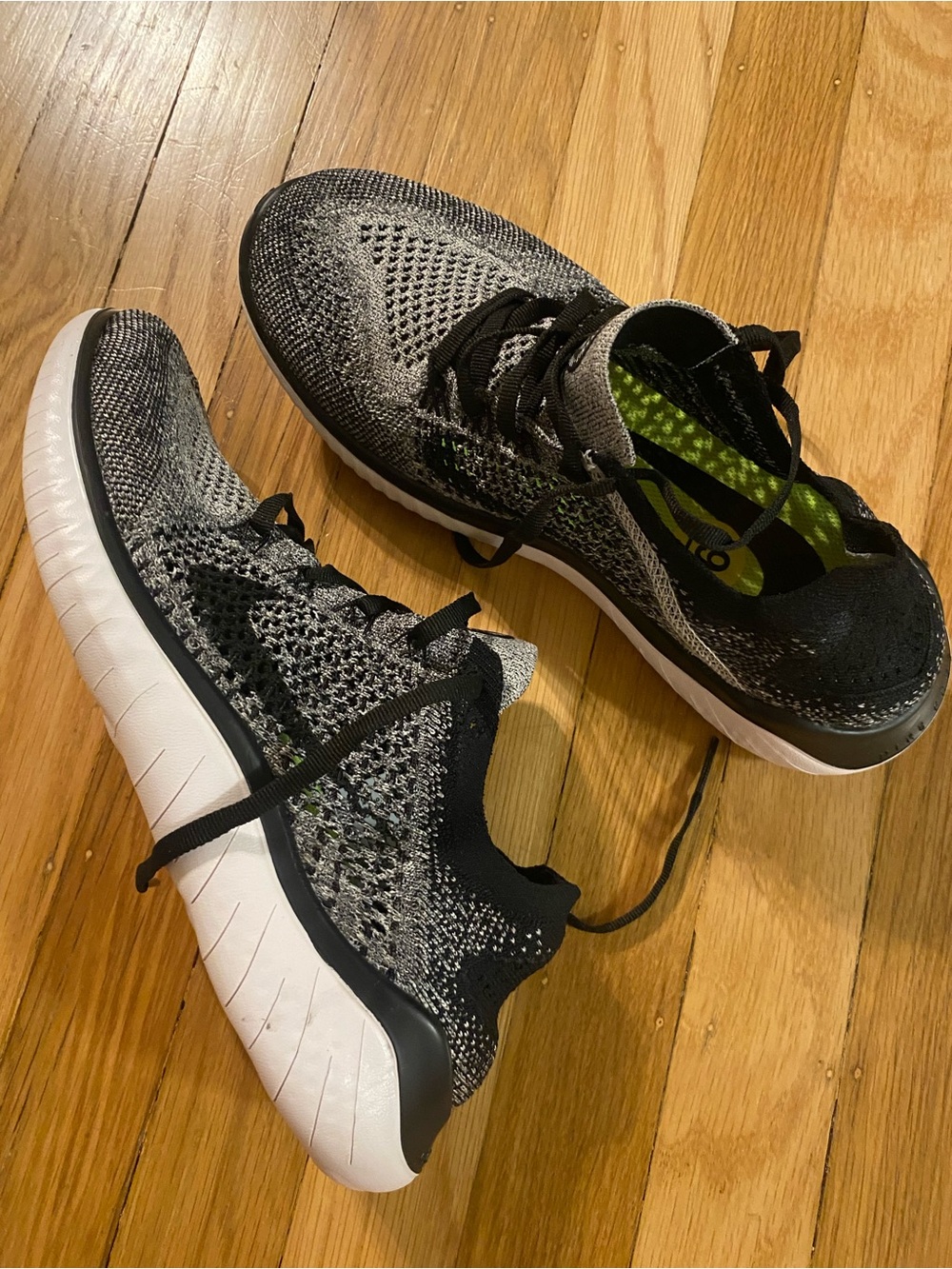 NEW Nike Free RN Flyknit 2018 White Black Womens Shoes
